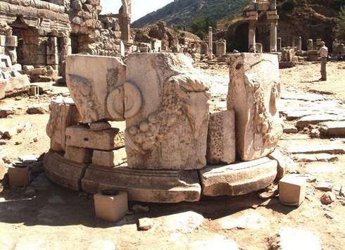 DOMITIAN SQUARE